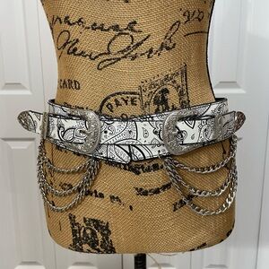 Paisley Chain Detail Adjustable Waist Belt - White